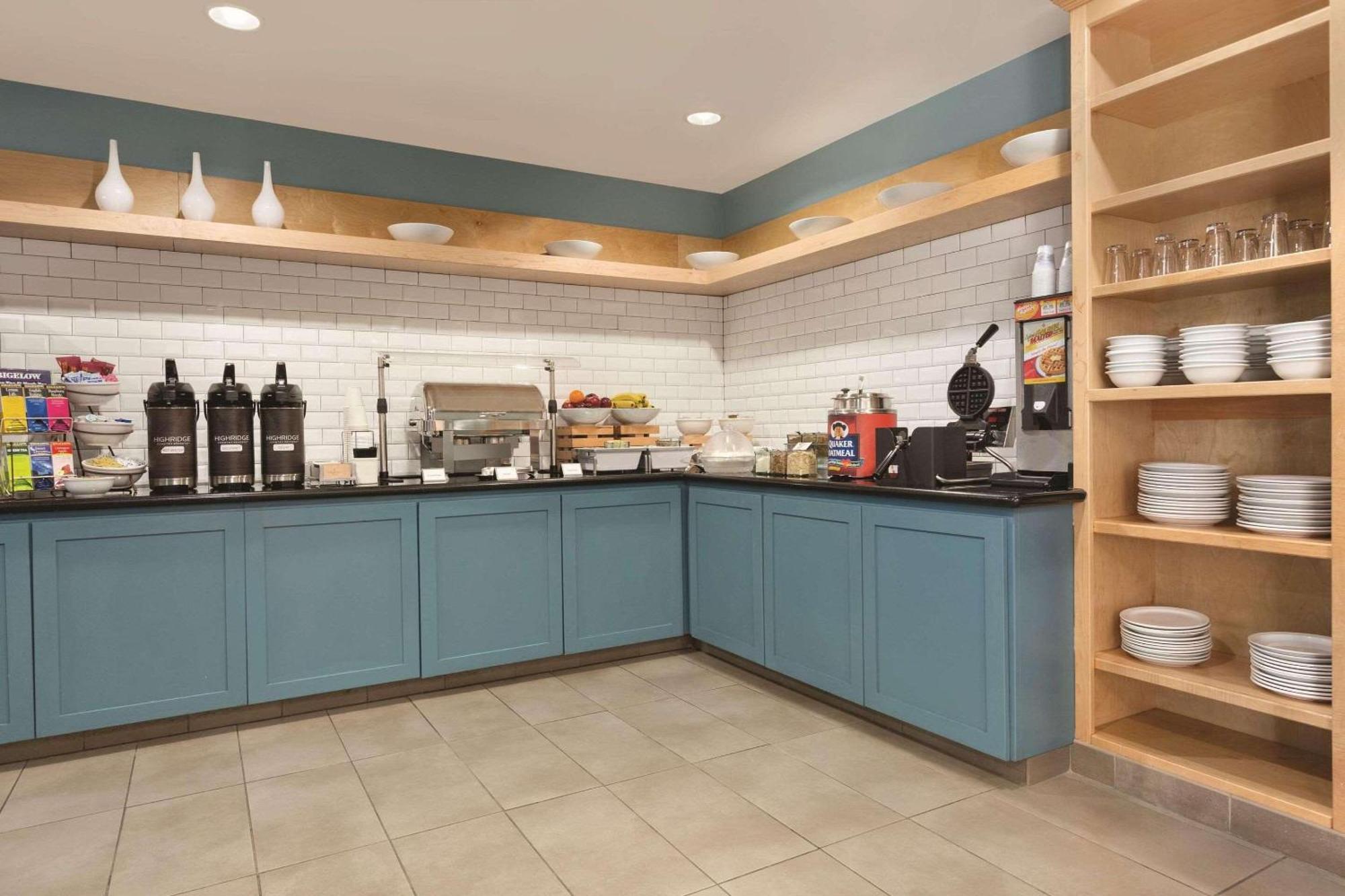 Country & By Radisson, North, Ca Hotel 2*